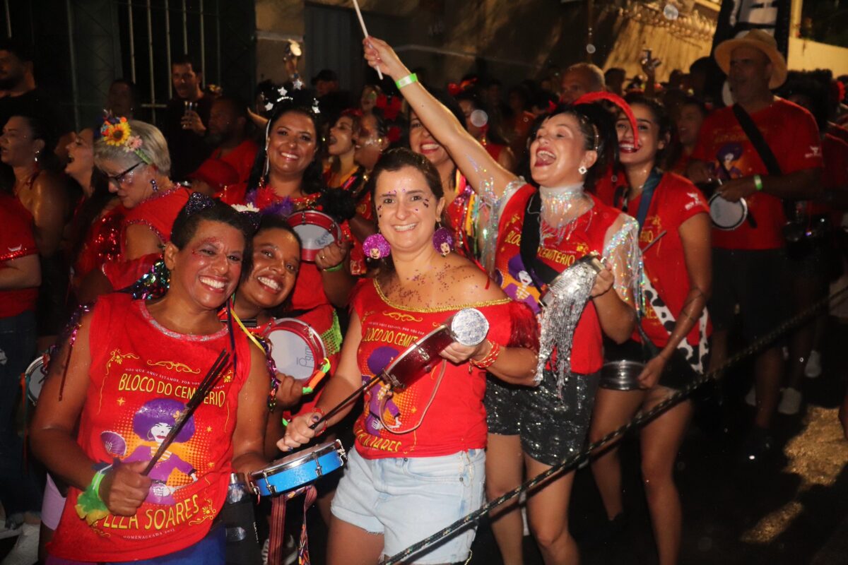 Pré-Carnaval de Itabira tem show musical e cortejo do Bloco do Cemitério nesta sexta-feira (6)