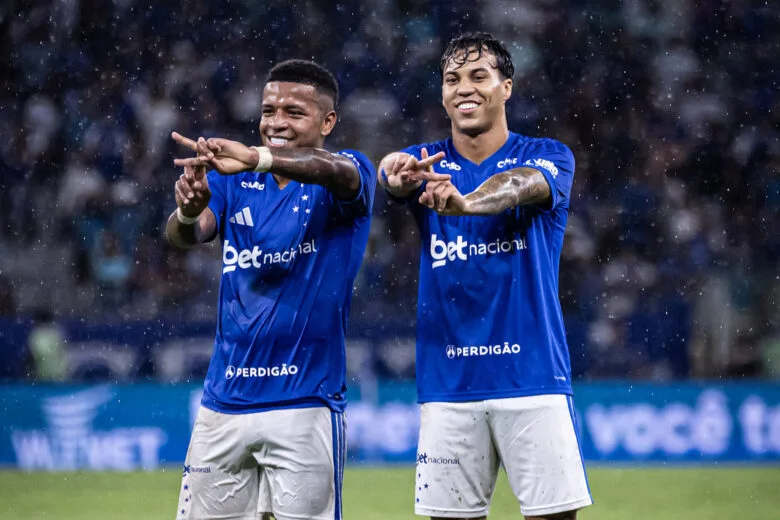 Cruzeiro encara o Corinthians em busca da primeira vitória no Brasileirão; Caraça FM transmite