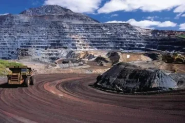 Vale registra prejuízo de US$ 3,8 bilhões no 4º trimestre após baixas contábeis bilionárias