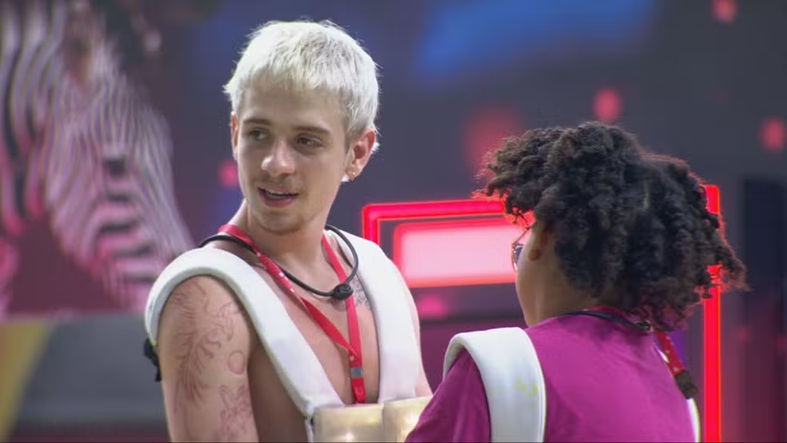 Madrugada no BBB 26 tem críticas a “ensaios”, acusações de “gente falsa” e desabafo de sisters