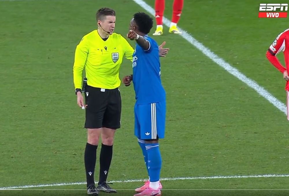Vini Jr marca golaço e denuncia caso de racismo em Liga dos Campeões