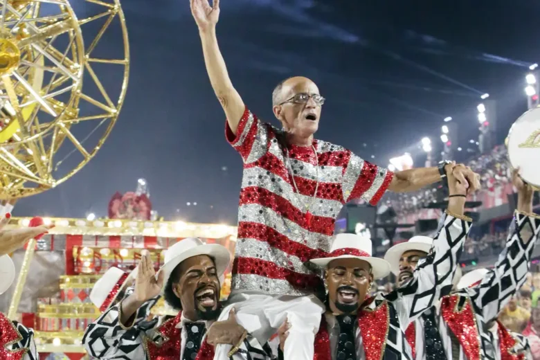 Desfile das campeãs celebra hoje o carnaval do Rio