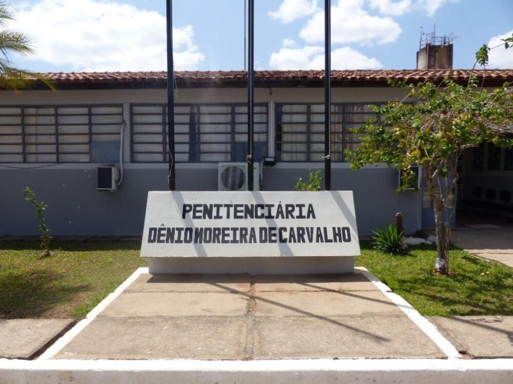 Jovem de Itabira é presa ao tentar entrar com drogas em penitenciária de Ipaba