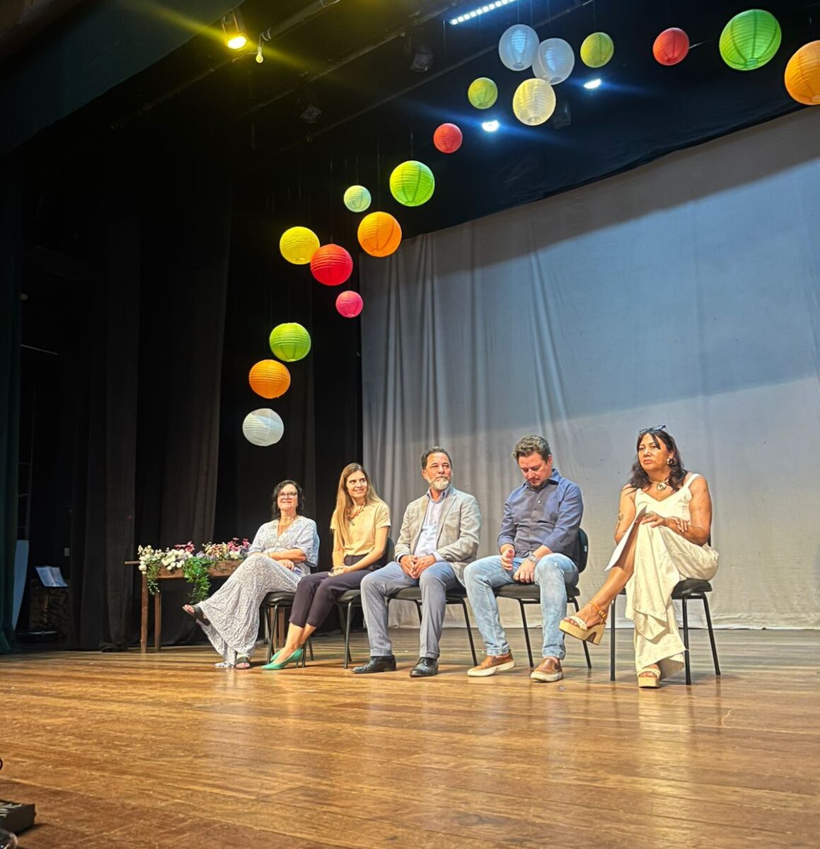 Rede municipal de ensino abre Ano Letivo e empossa cerca de 40 gestores eleitos em Itabira