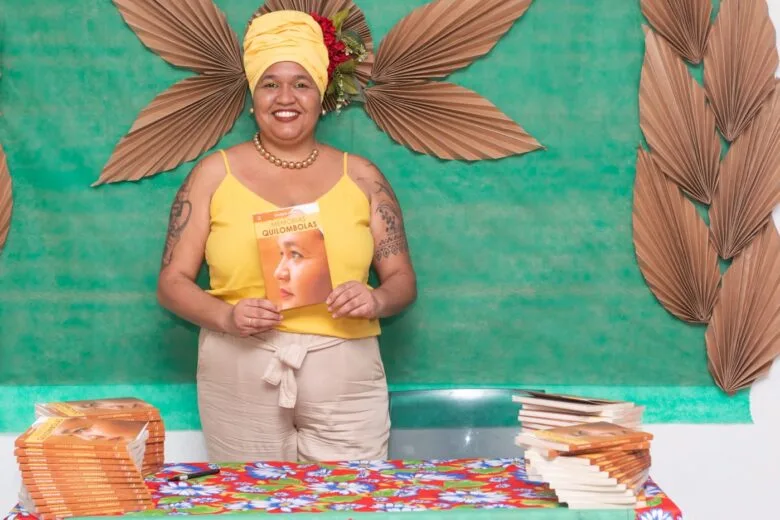 Com estudo sobre Brasil e Angola, professora da Funcesi é aprovada em primeiro lugar em programa de pós-graduação