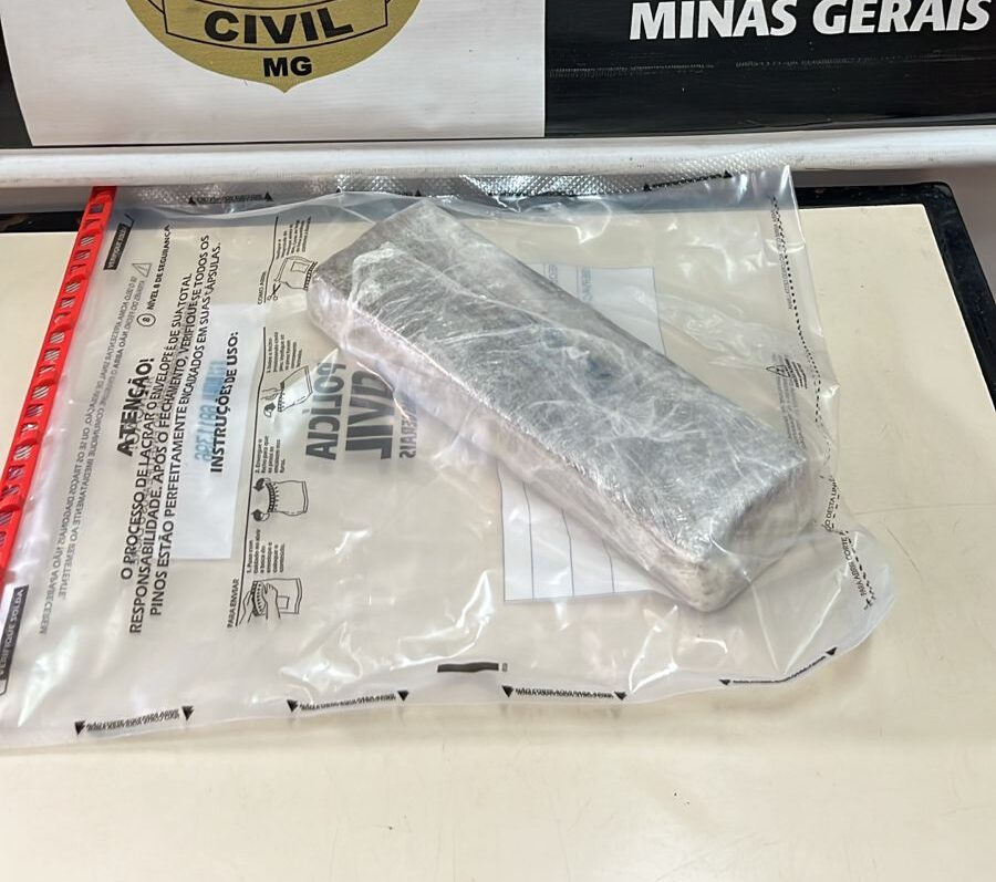 Operação contra o tráfico resulta em apreensão de celulares, maconha e dinheiro em Itabira