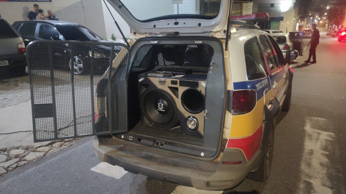 Polícia Militar apreende som automotivo por perturbação do sossego em Itabira