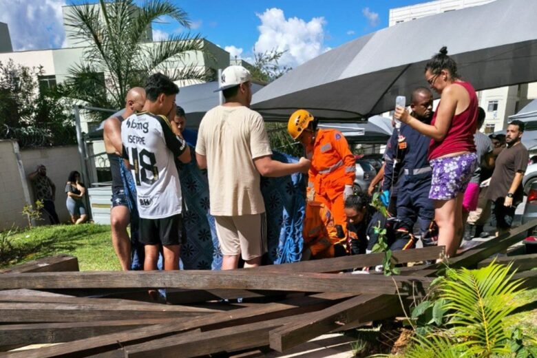 Tragédia em Vespasiano: queda de estrutura em playground mata criança e deixa quatro ferida