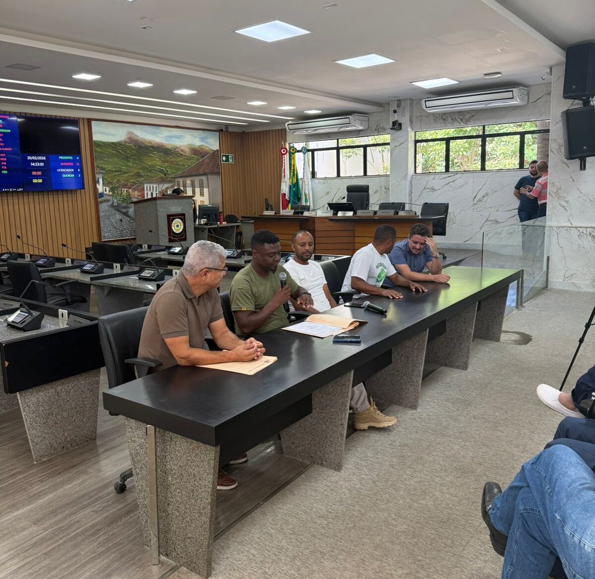 Itabira: Prefeito encaminha à Câmara projeto que reduz jornada das merendeiras para 30 horas sem corte salarial