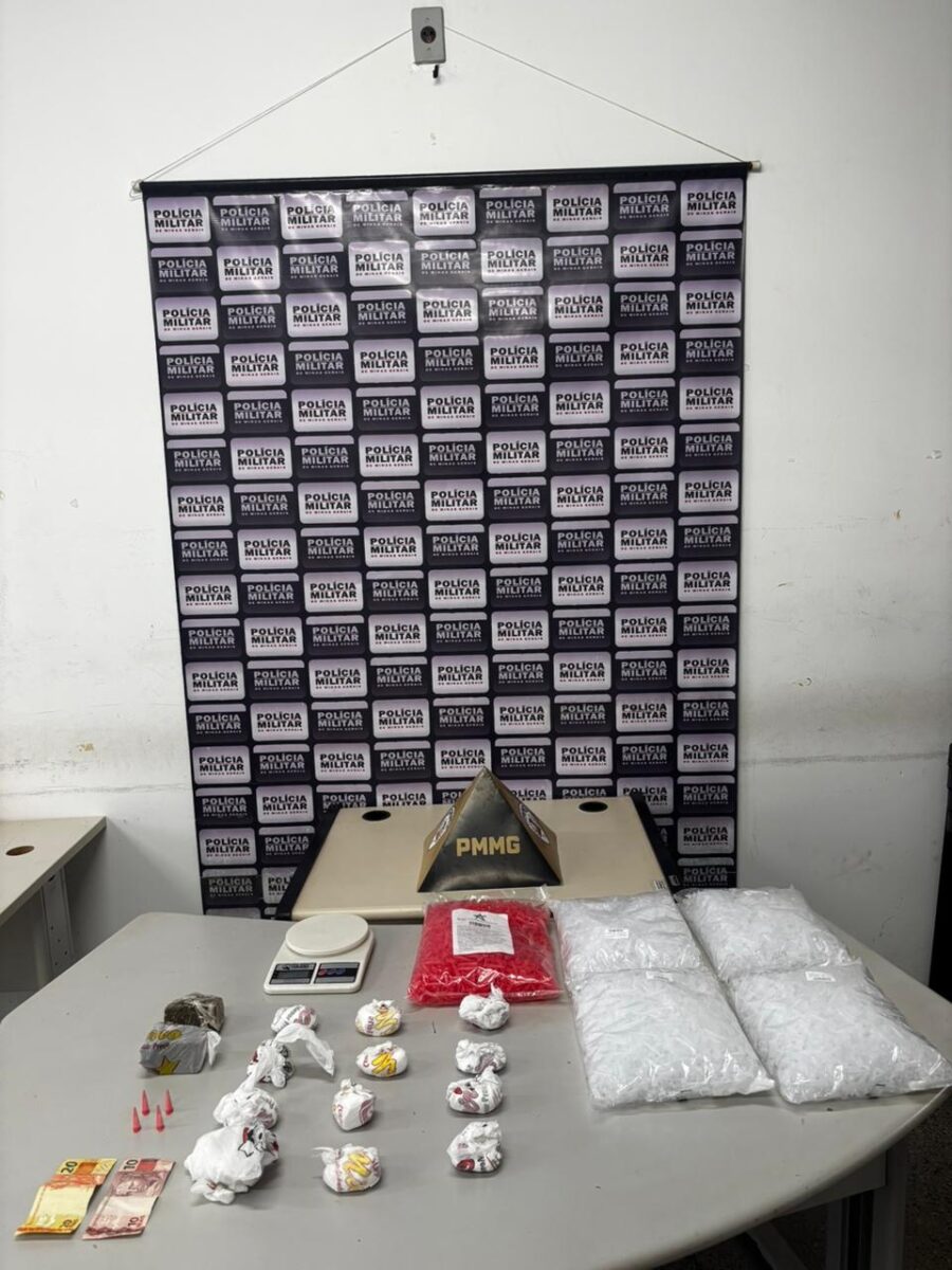 Mulher é presa por tráfico de drogas no bairro Fênix, em Itabira, após operação da Polícia Militar