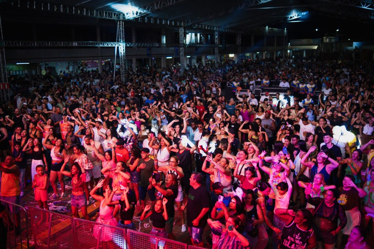 Carnaval de Barão de Cocais reuniu 39 mil pessoas em cinco dias de folia, afirma prefeitura