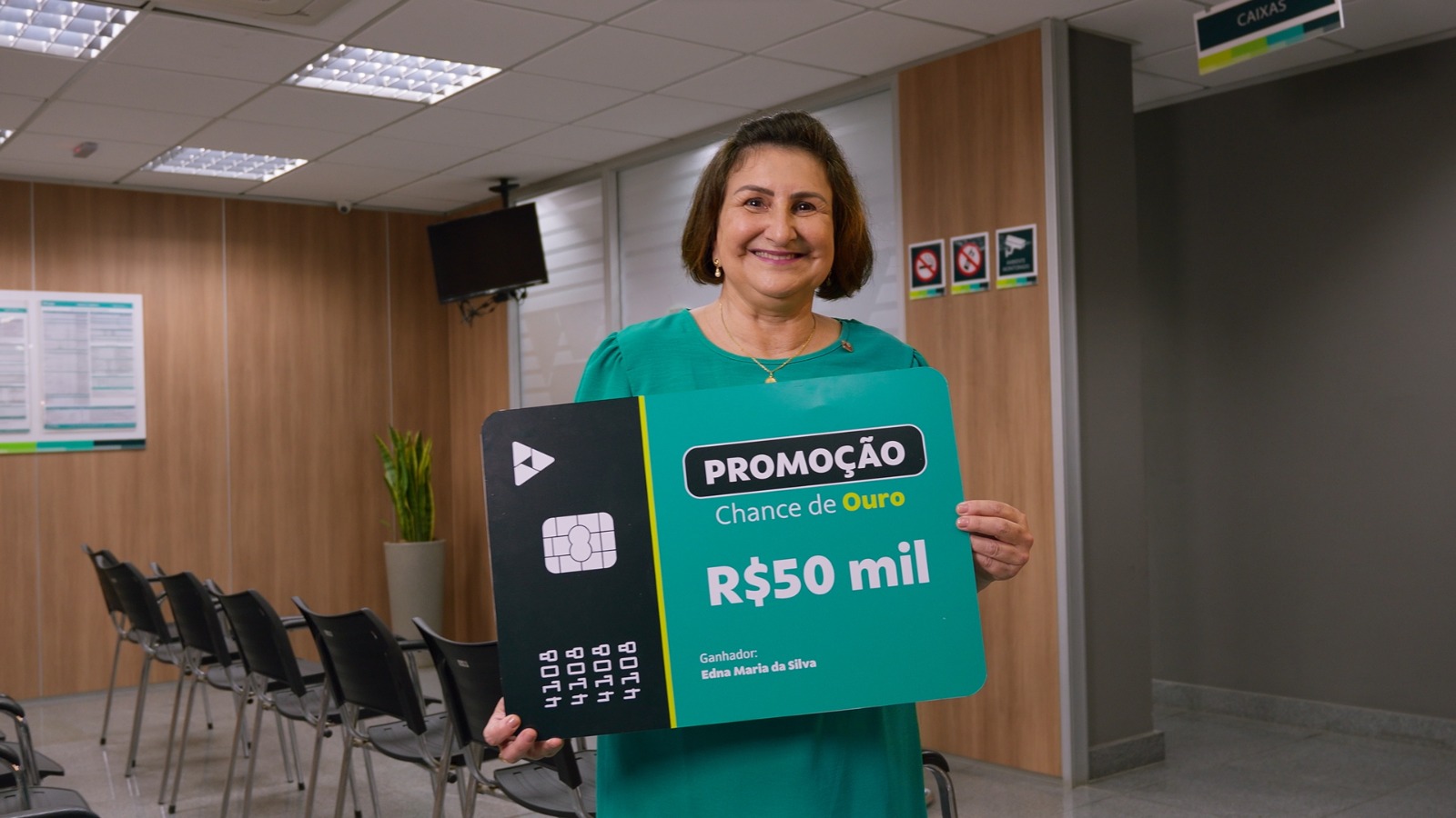 Cooperada de João Monlevade ganha R$ 50 mil em certificados de ouro ao utilizar o Sicoobcard