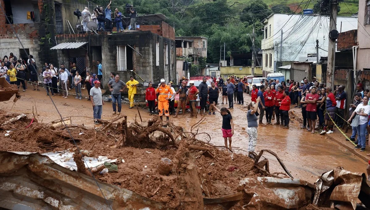 Sobe para 58 o número de mortos por soterramentos na Zona da Mata; Polícia Civil mobiliza força-tarefa