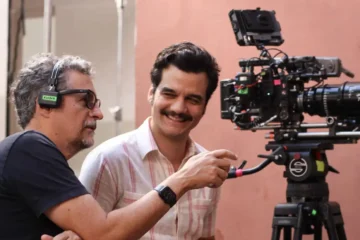 Kleber Mendonça Filho conquista primeira vitória no Spirit Awards com “O Agente Secreto”