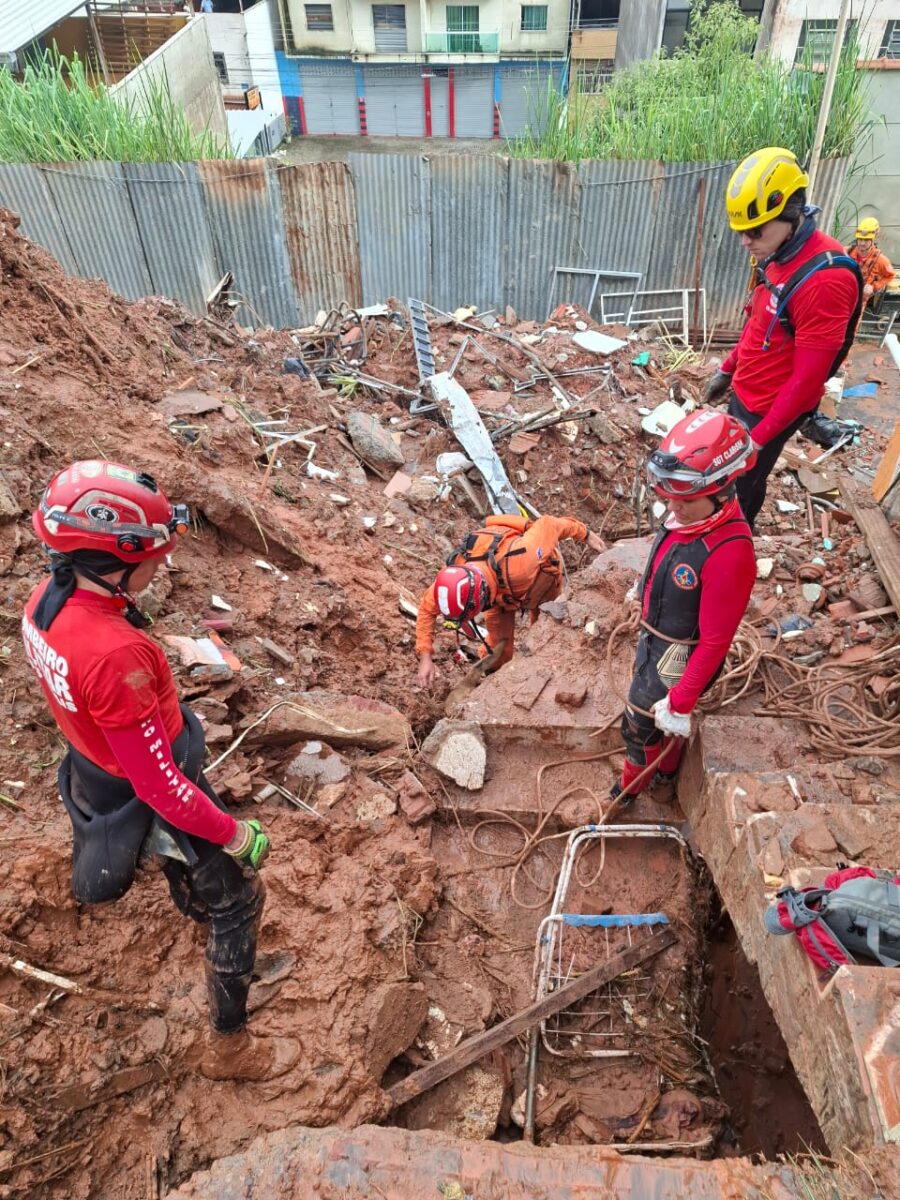 Zona da Mata soma 5.470 desalojados e 764 desabrigados; uma pessoa segue desaparecida em Ubá