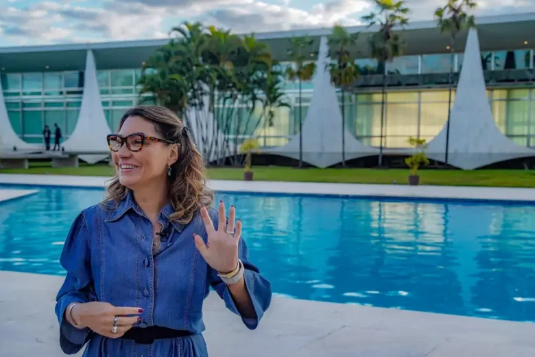 Janja diz ter sido assediada por duas vezes enquanto primeira-dama