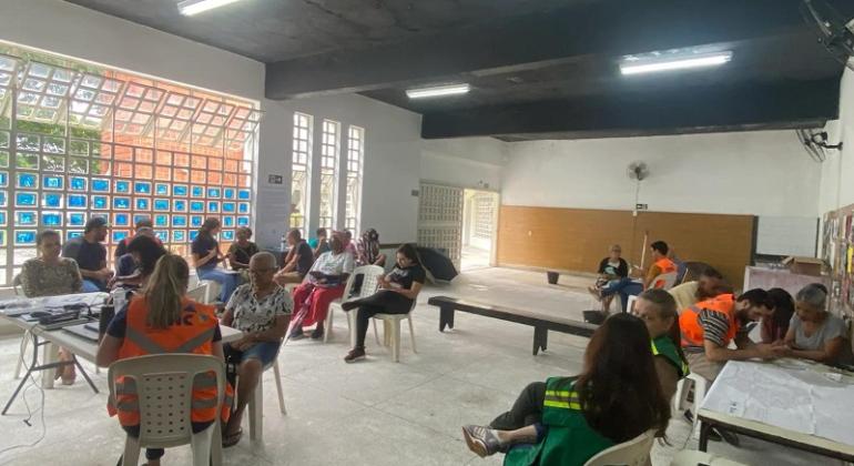 Mutirão no Aglomerado da Serra atende moradores para cadastro de regularização fundiária