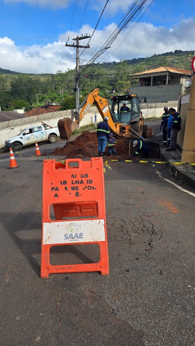 Manutenção na rede suspende abastecimento de água no bairro Pará, em Itabira