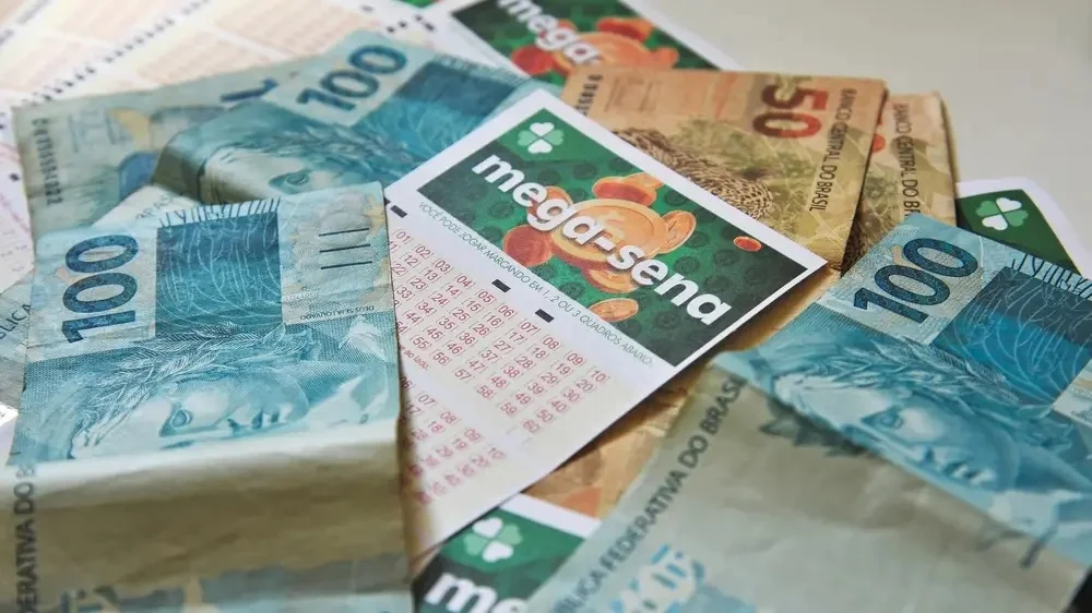 Ninguém acerta as seis dezenas e Mega-Sena acumula em R$ 13 milhões; confira o resultado