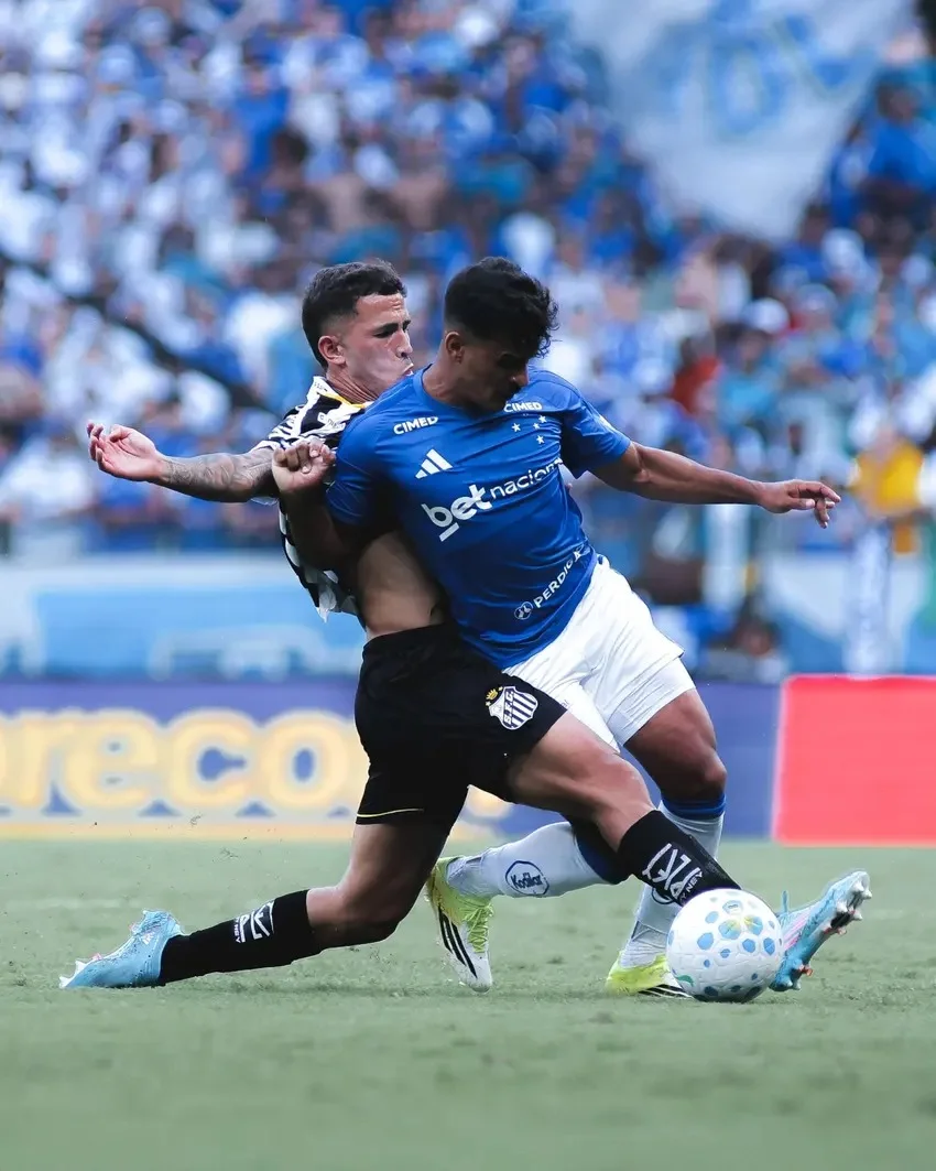 Cruzeiro fica no zero a zero com o Santos e mantém jejum no Campeonato Brasileiro