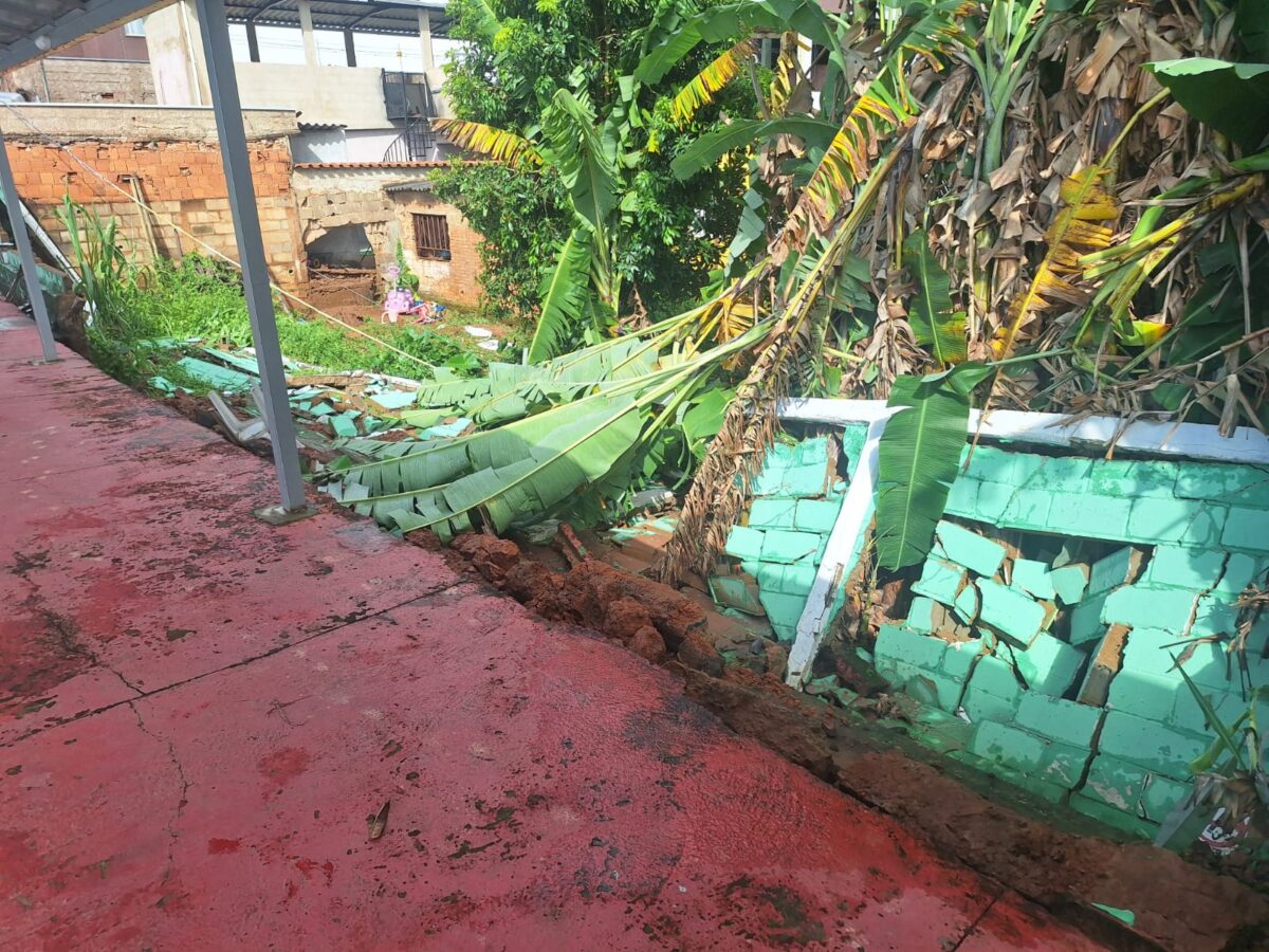 Madrugada de temporal deixa bairros alagados e causa prejuízos em toda Itabira; confira o balanço das chuvas