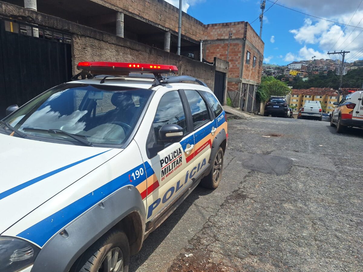 Feminicídio em Itabira: homem invade casa, mata ex-companheira e tira a própria vida