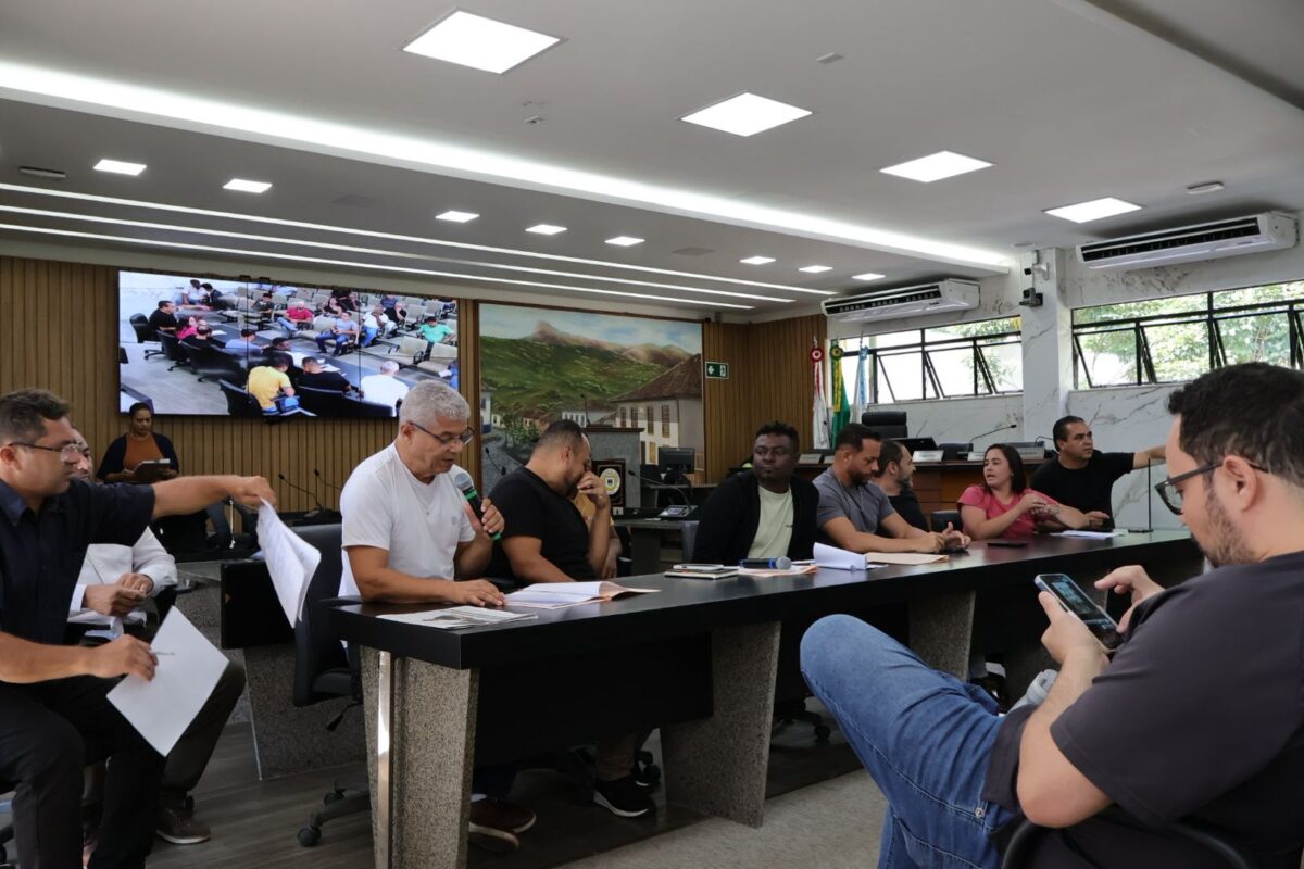 Câmara adia análise de projeto que autoriza crédito de R$ 11,4 milhões para obras de esgoto em Senhora do Carmo; entenda
