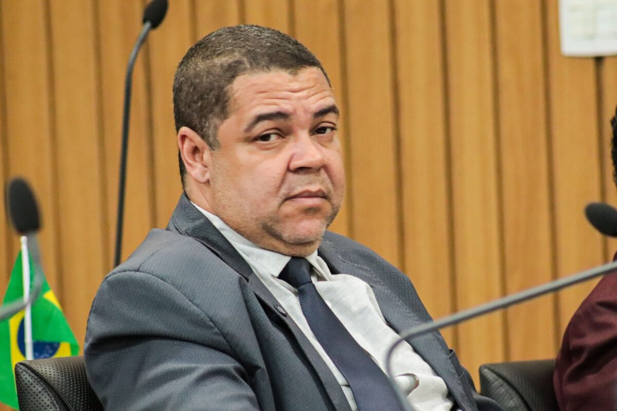 Após cobrança do Ministério Público, Câmara de Itabira diz que comissão provisória vai apurar conduta do vereador Luiz Carlos de Ipoema; entenda