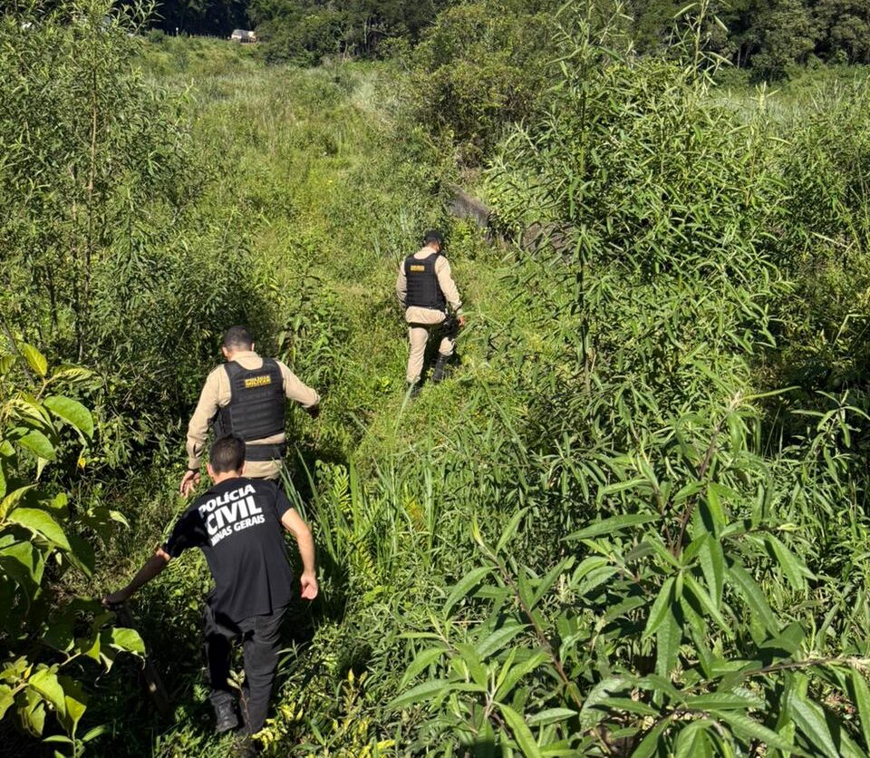 Polícia Militar prende dois homens por furto de água e energia com ligações clandestinas às margens na BR-381, em São Gonçalo