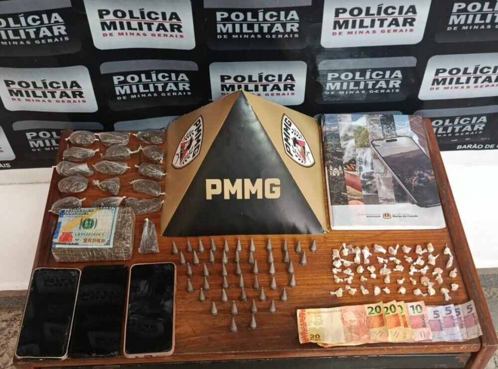 Barão de Cocais: Polícia Militar prende três adultos e apreende adolescente por tráfico de drogas