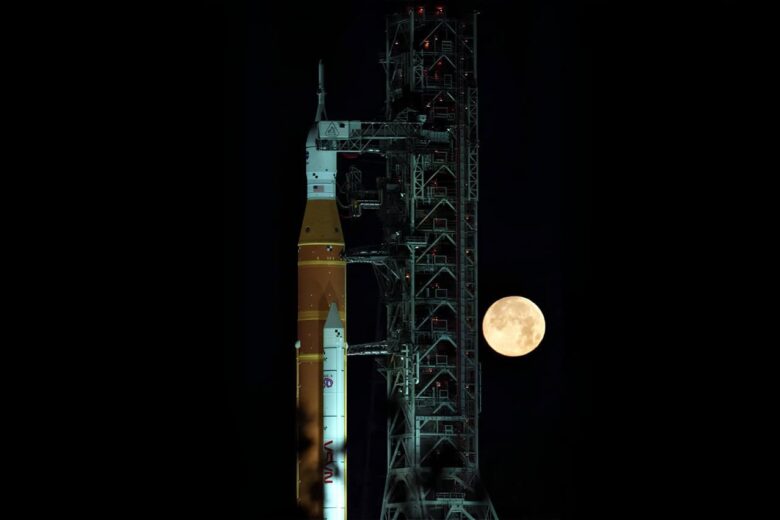 Após 53 anos, NASA marca para 1º de abril lançamento de missão tripulada à Lua
