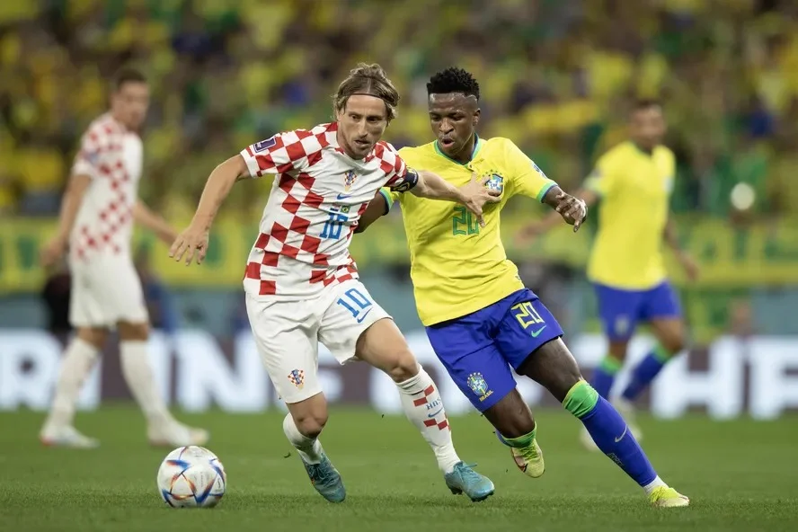 Brasil enfrenta a Croácia em mais um amistoso preparatório para a Copa nesta terça (31); Caraça FM transmite o jogo