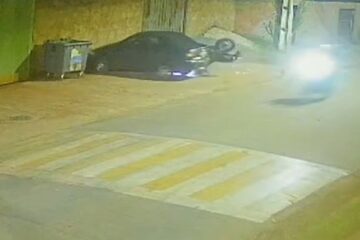 Casal morre após moto sair da pista e atingir carro estacionado na AMG-1225, em Brumal