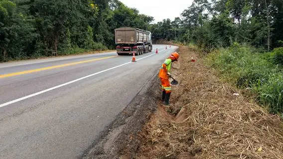 BR-381 recebe obras e serviços de manutenção em trechos entre Caeté e Governador Valadares; saiba mais