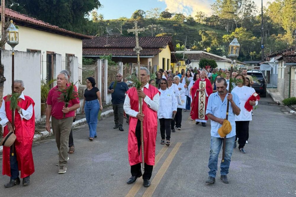 Fé e tradição marcam Semana Santa em Santa Bárbara; confira as fotos