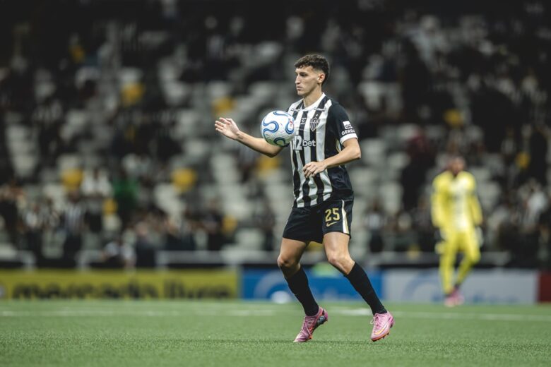 Atlético-MG enfrenta Coritiba em busca de recuperação fora de casa