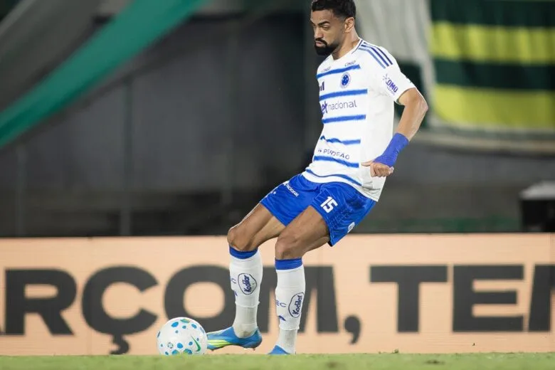 Cruzeiro enfrenta o Remo em Belém para embalar terceira vitória seguida no Brasileirão