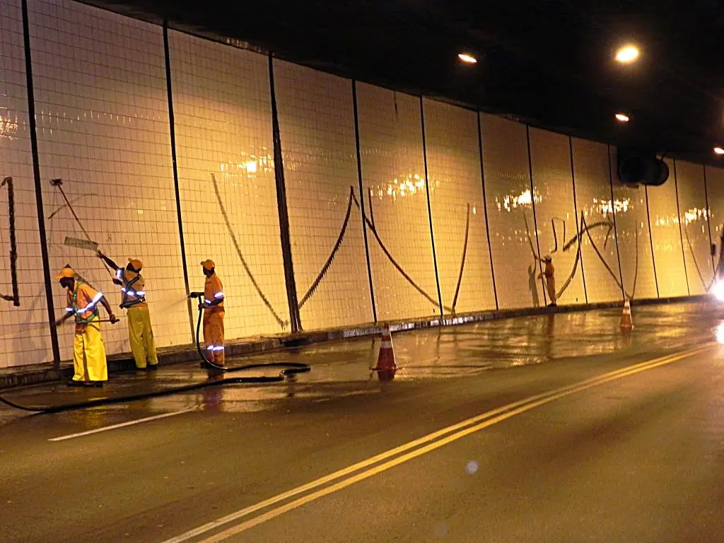 BH cria lei para retirar símbolos de facções em escolas, cemitérios e espaços públicos