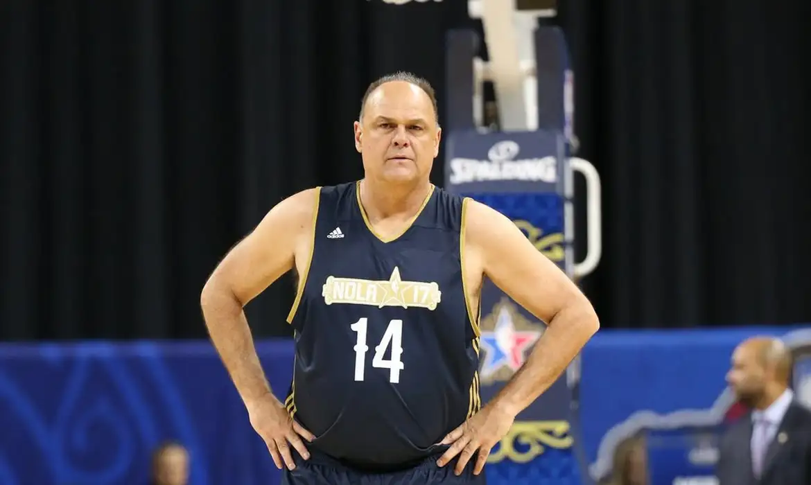 Brasil perde Oscar Schmidt, o Mão Santa que levou o basquete nacional ao topo do mundo