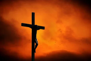 Conheça a história da Sexta-Feira Santa: Data relembra a morte de Cristo e antecede a Páscoa