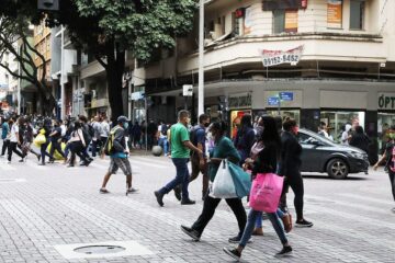 Comércio de BH poderá abrir no feriado do Dia do Trabalhador com horário especial