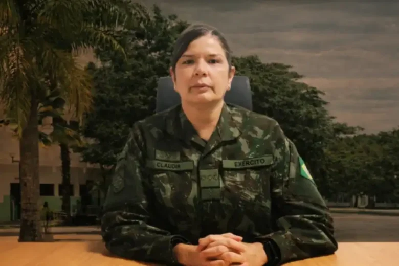 Exército dá posse à primeira mulher general da história