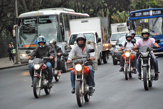 Projeto contra ruído de motos com escapamento irregular avança em primeira votação na Câmara de BH