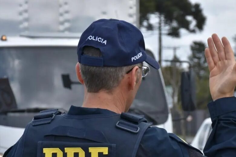 De olho no feriado prolongado de Tiradentes, PRF intensifica ações em rodovias