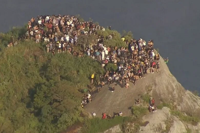 Operação policial deixa visitantes “ilhados” em cartão-postal do Rio de Janeiro