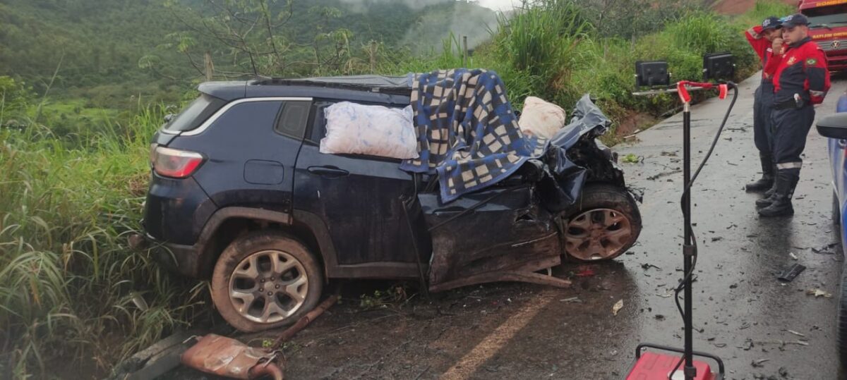 Tragédia na BR-262: colisão entre carro e caminhão deixa três mortos e um ferido grave em Rio Casca