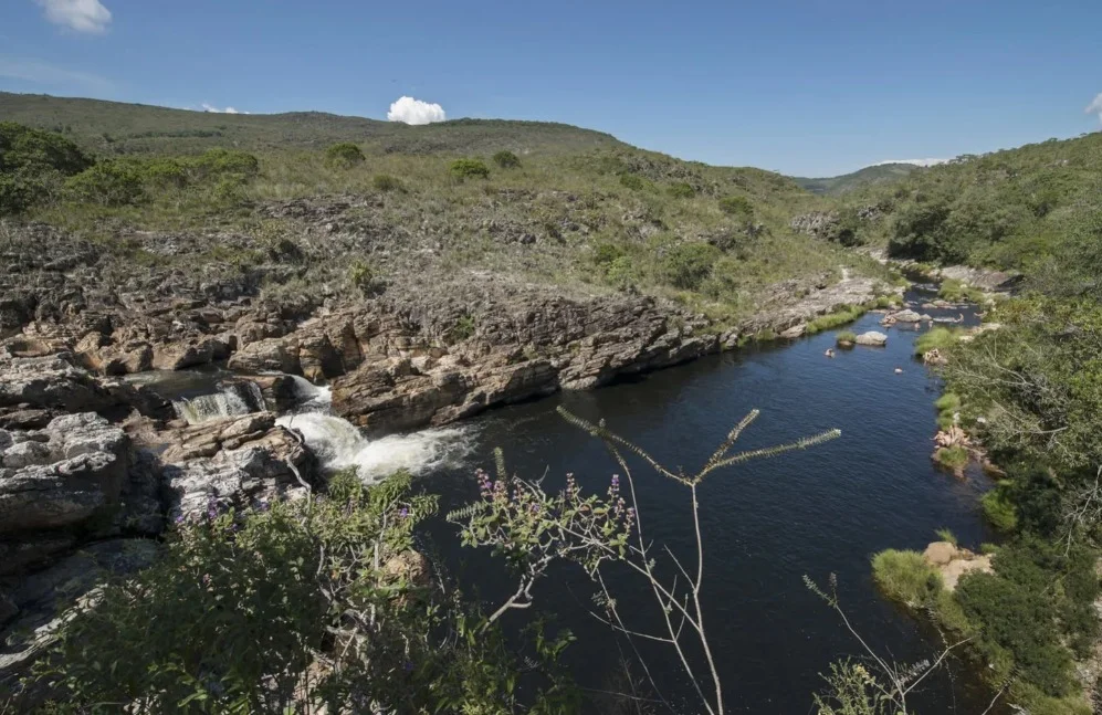 Homem morre afogado na Cachoeira dos Marques, em Serra dos Alves