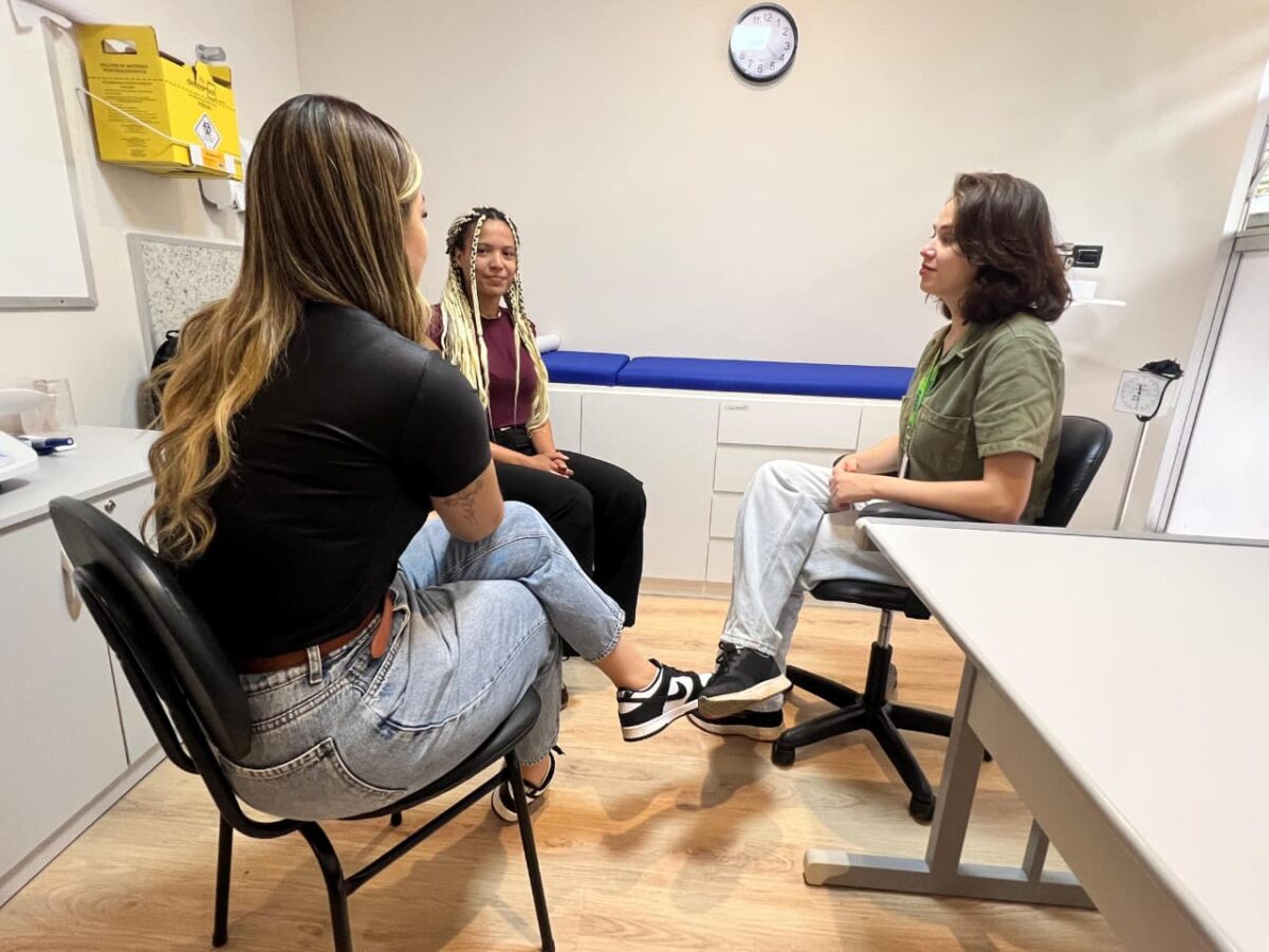 Clínica universitária da Funcesi oferece atendimento psicológico gratuito e sem agendamento em Itabira