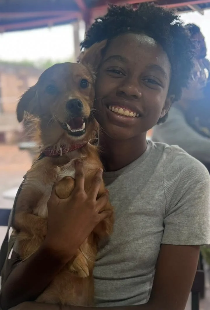 Itabira ultrapassa 5 mil castrações gratuitas de cães e gatos e amplia mutirão durante campanha Abril Laranja