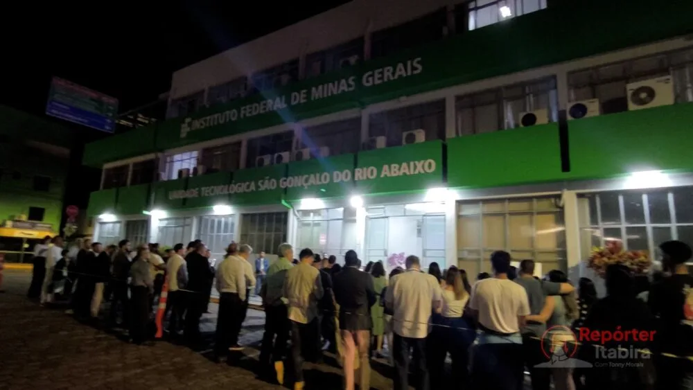 Unidade Tecnológica do IFMG é inaugurada em São Gonçalo; aula inicial de Química marca início das atividades